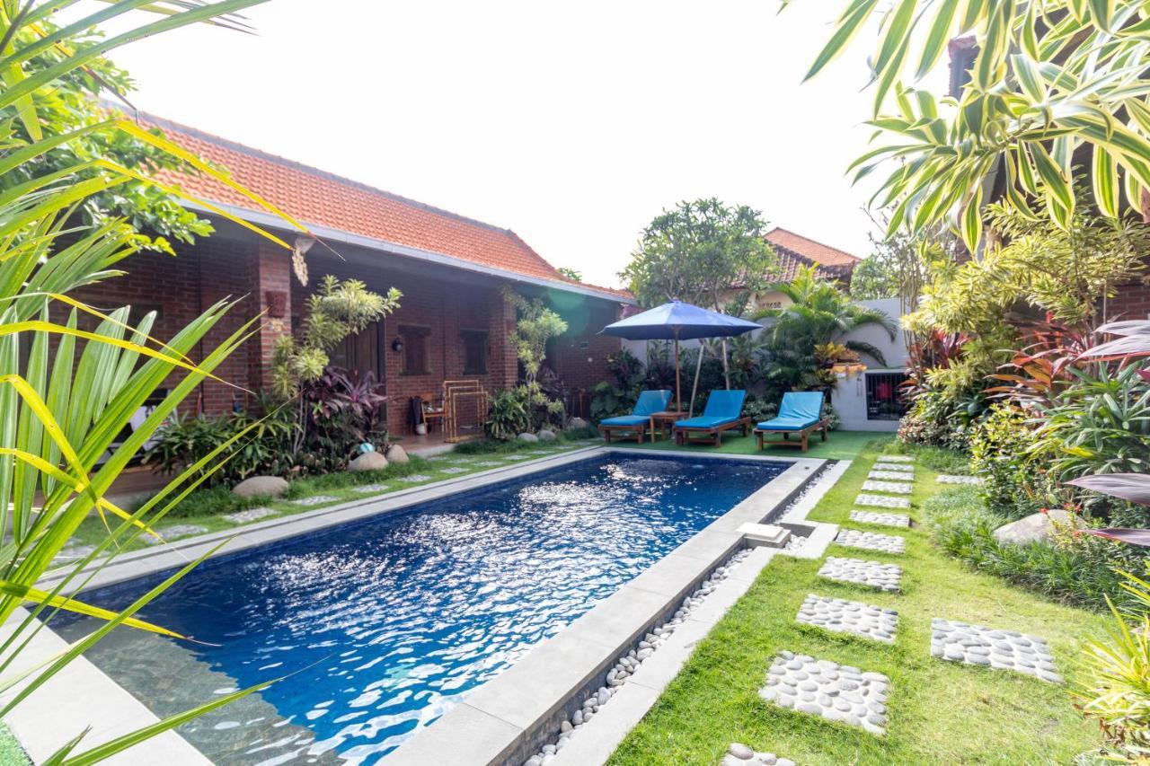 Pondok Juli Canggu Eksteriør billede